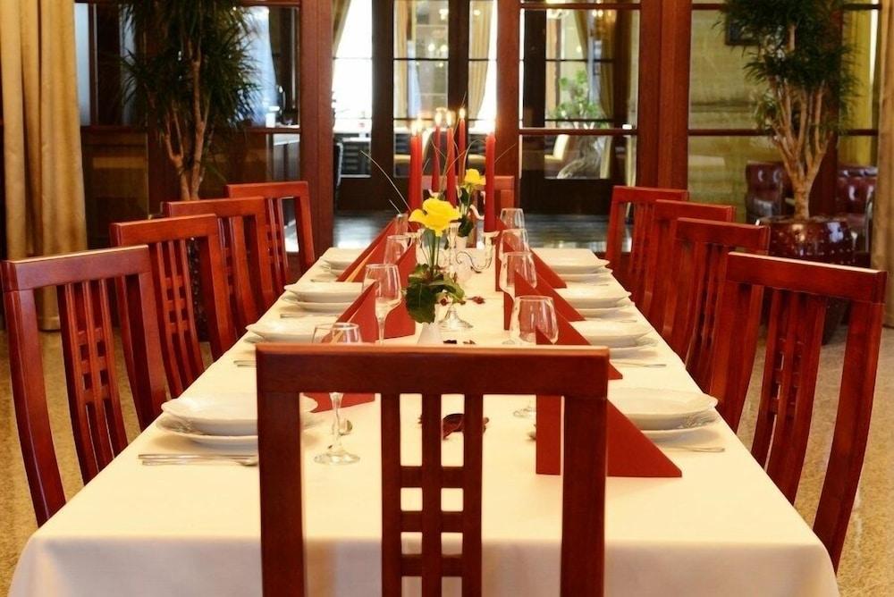 Hotel Europa Poprad Luaran gambar